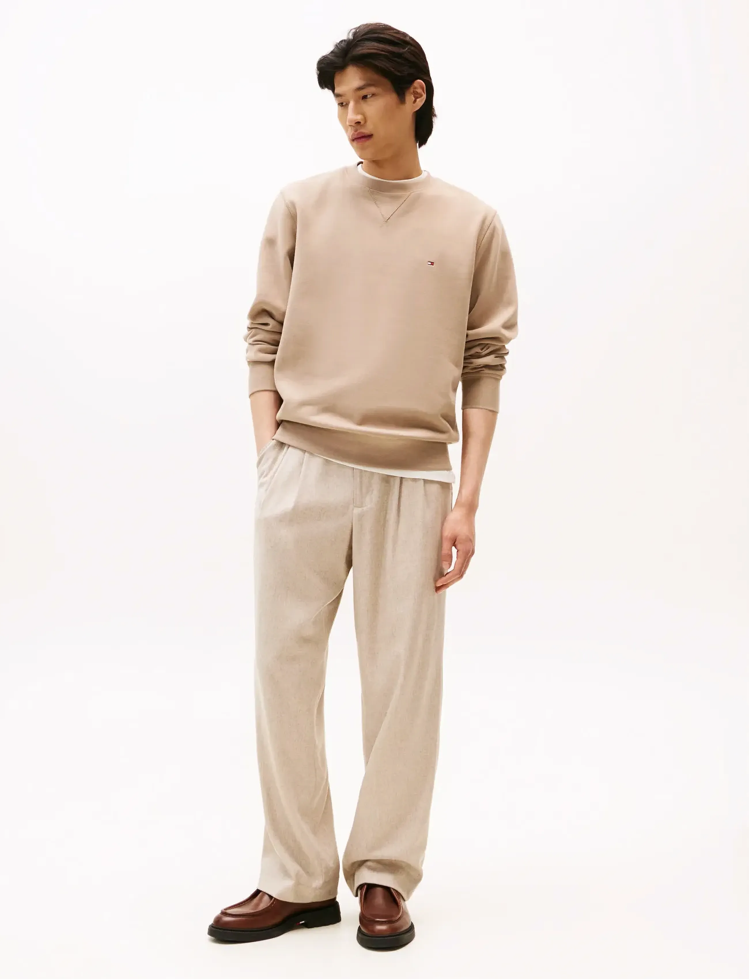 Tommy Hilfiger - ESS SEASONAL FLEECE CREWNECK - shop efter anledning - coastal taupe - 2