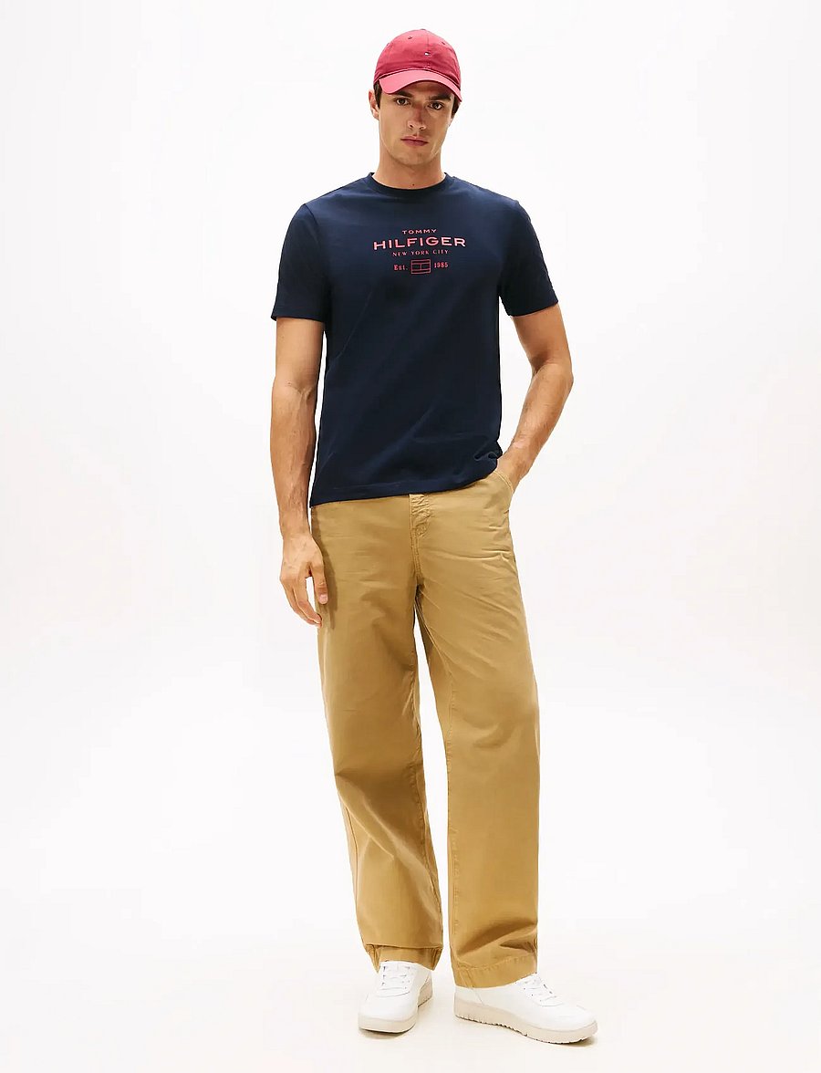 Tommy Hilfiger - HILFIGER STACK GRAPHIC TEE - short-sleeved t-shirts - desert sky - 2