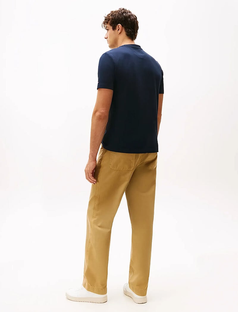 Tommy Hilfiger - HILFIGER STACK GRAPHIC TEE - lyhythihaiset - desert sky - 3