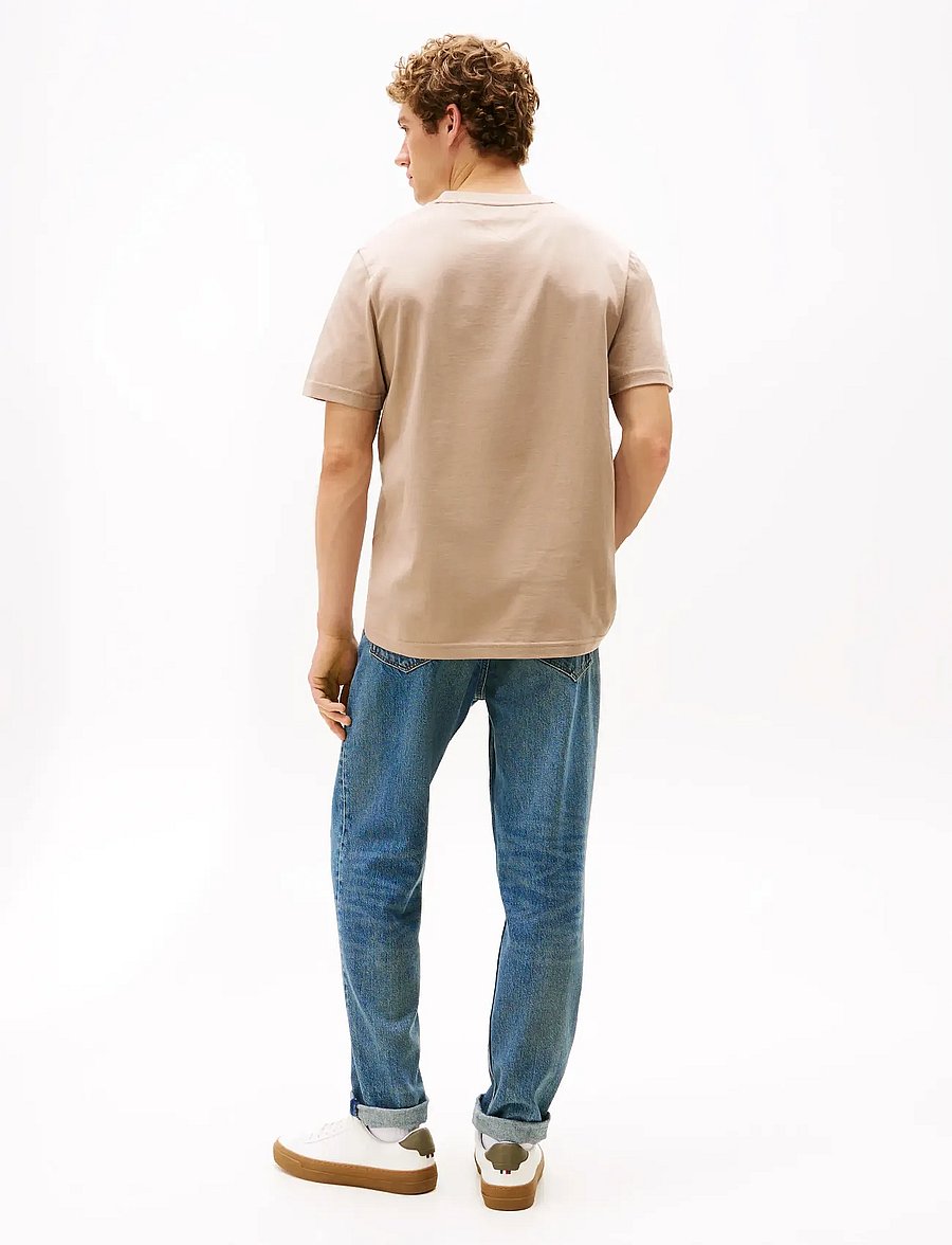 Tommy Hilfiger - HILFIGER ARCH TEE - short-sleeved t-shirts - coastal taupe - 3