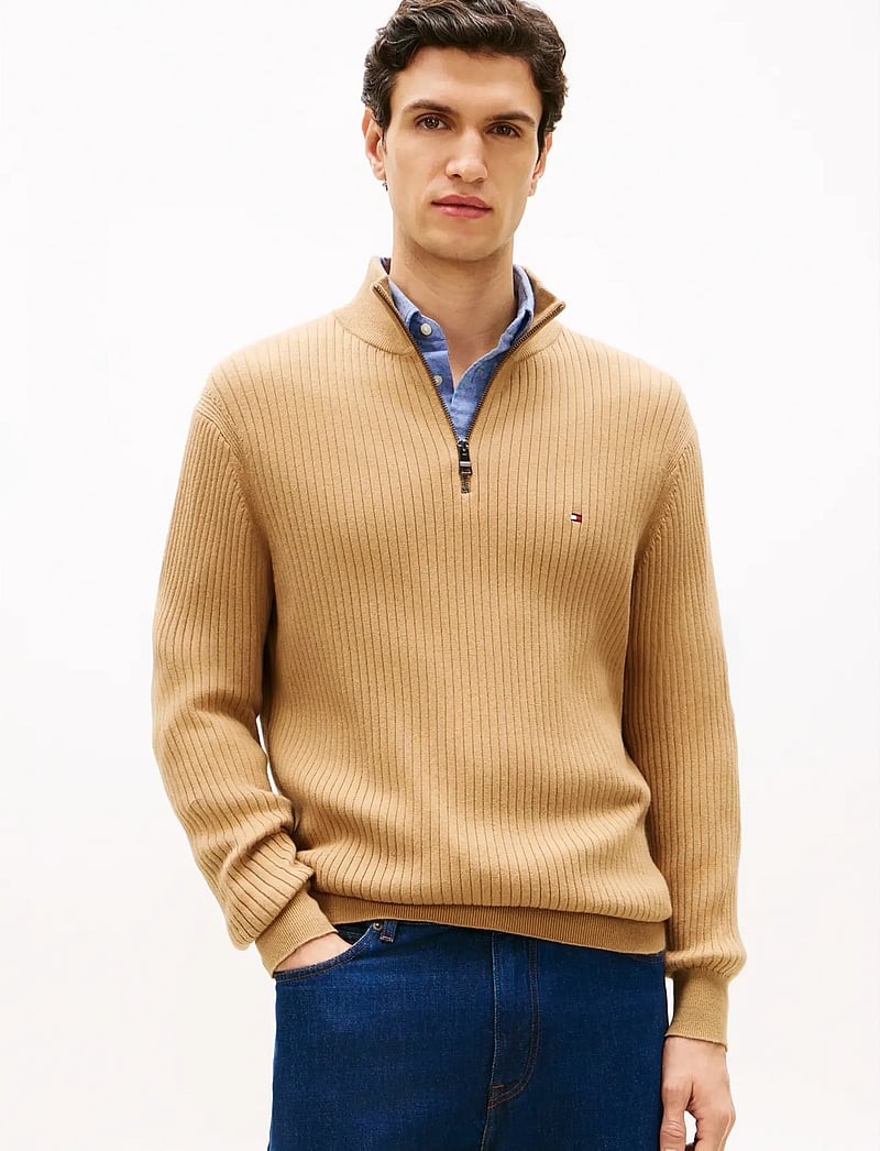 Tommy Hilfiger - PIMA CTN CASH STRUCTURE ZIP MOCK - halfzip strik - timeless camel - 0