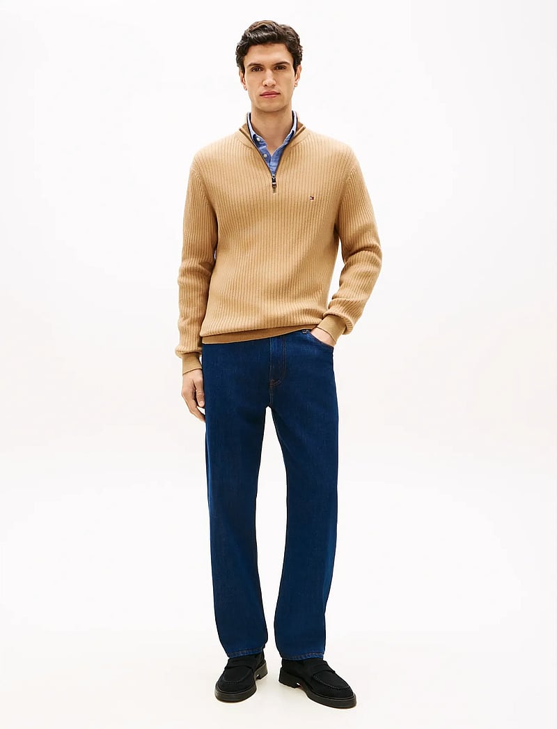 Tommy Hilfiger - PIMA CTN CASH STRUCTURE ZIP MOCK - halfzip strik - timeless camel - 3