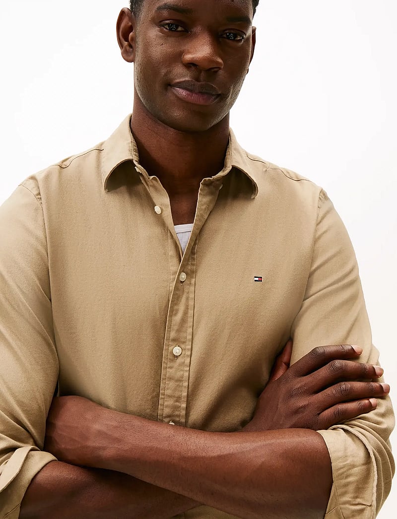 Tommy Hilfiger - FLEX FLANNEL SOLID RF SHIRT - casual - coastal taupe - 4