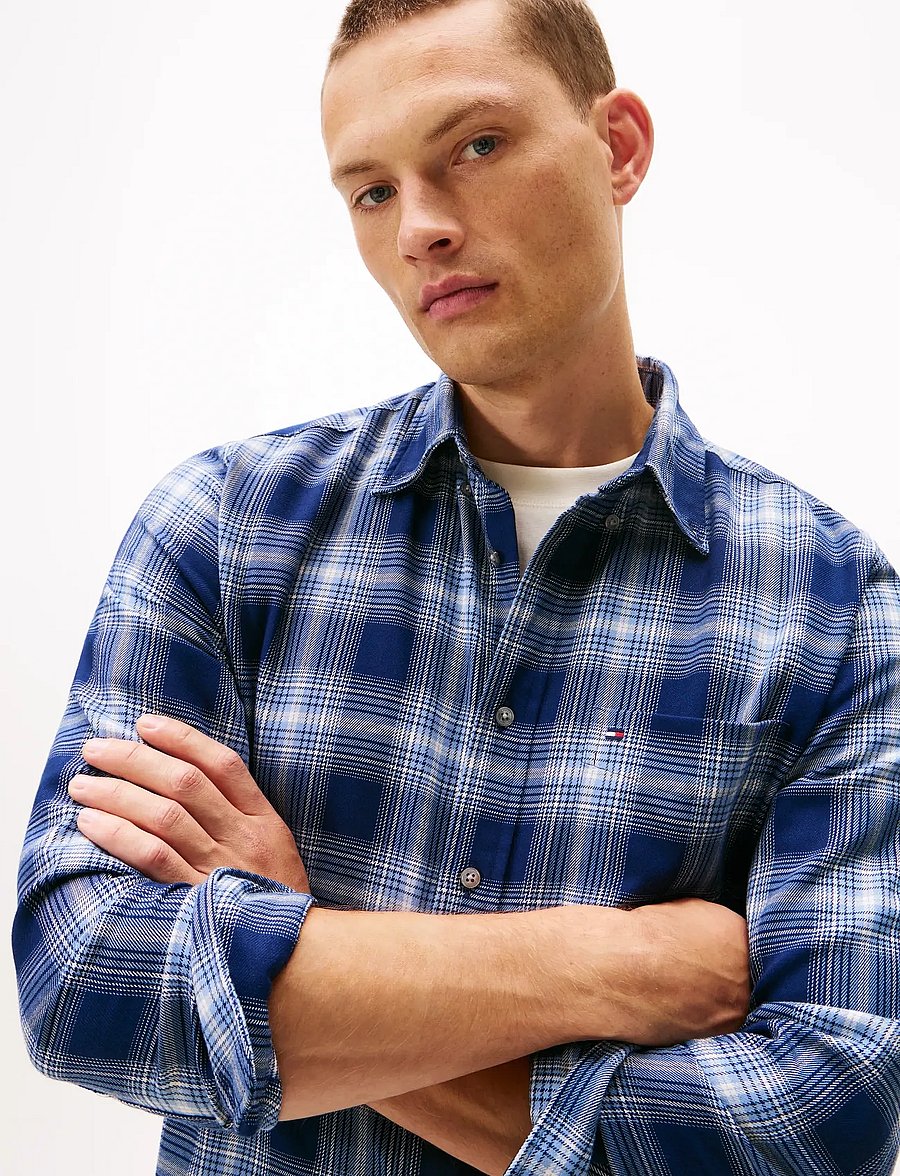 Tommy Hilfiger - SOFT TOUCH BLND CHECKED RF SHIRT - ternede skjorter - preppy navy check - 4