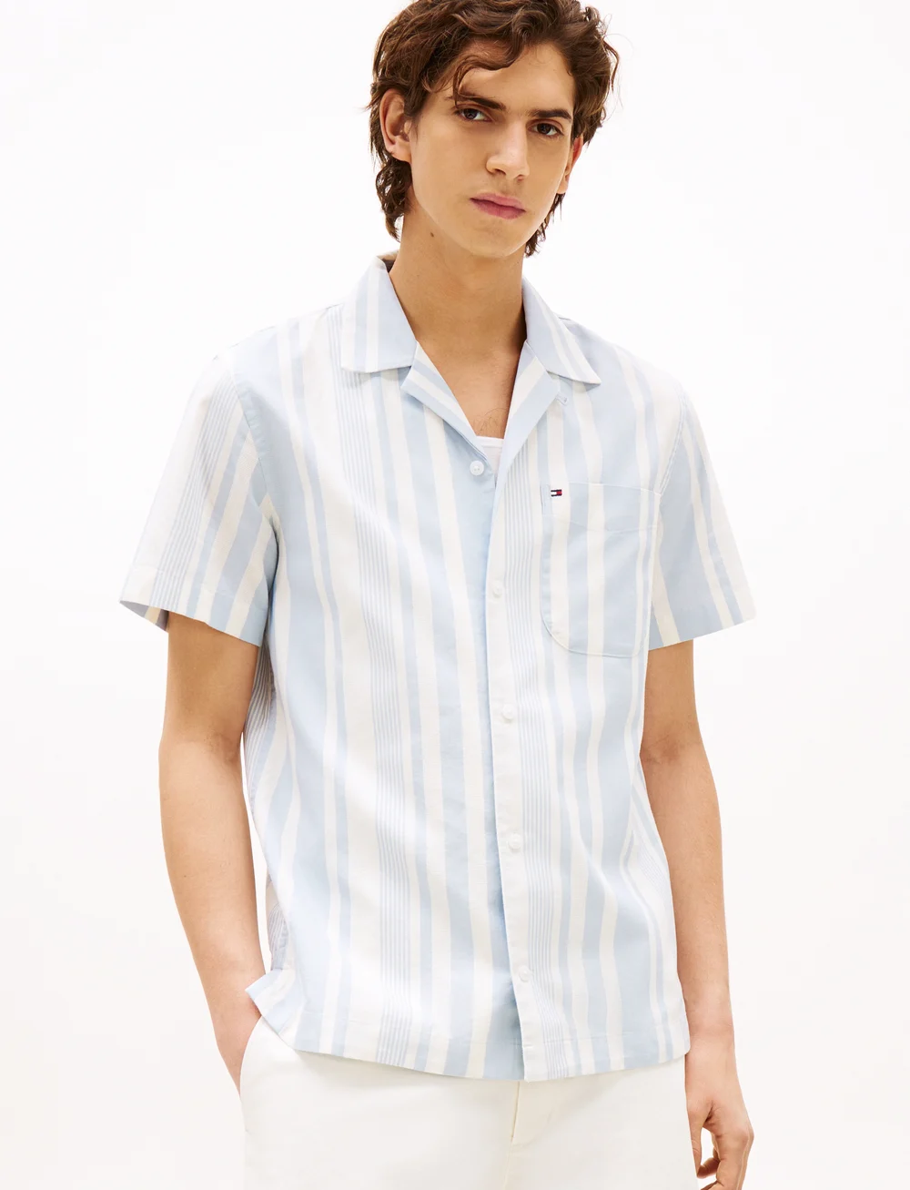 Tommy Hilfiger - STRIPED CAMP COLLAR SS SHIRT - stuttermaskyrtur - breezy blue / ivory petal - 0