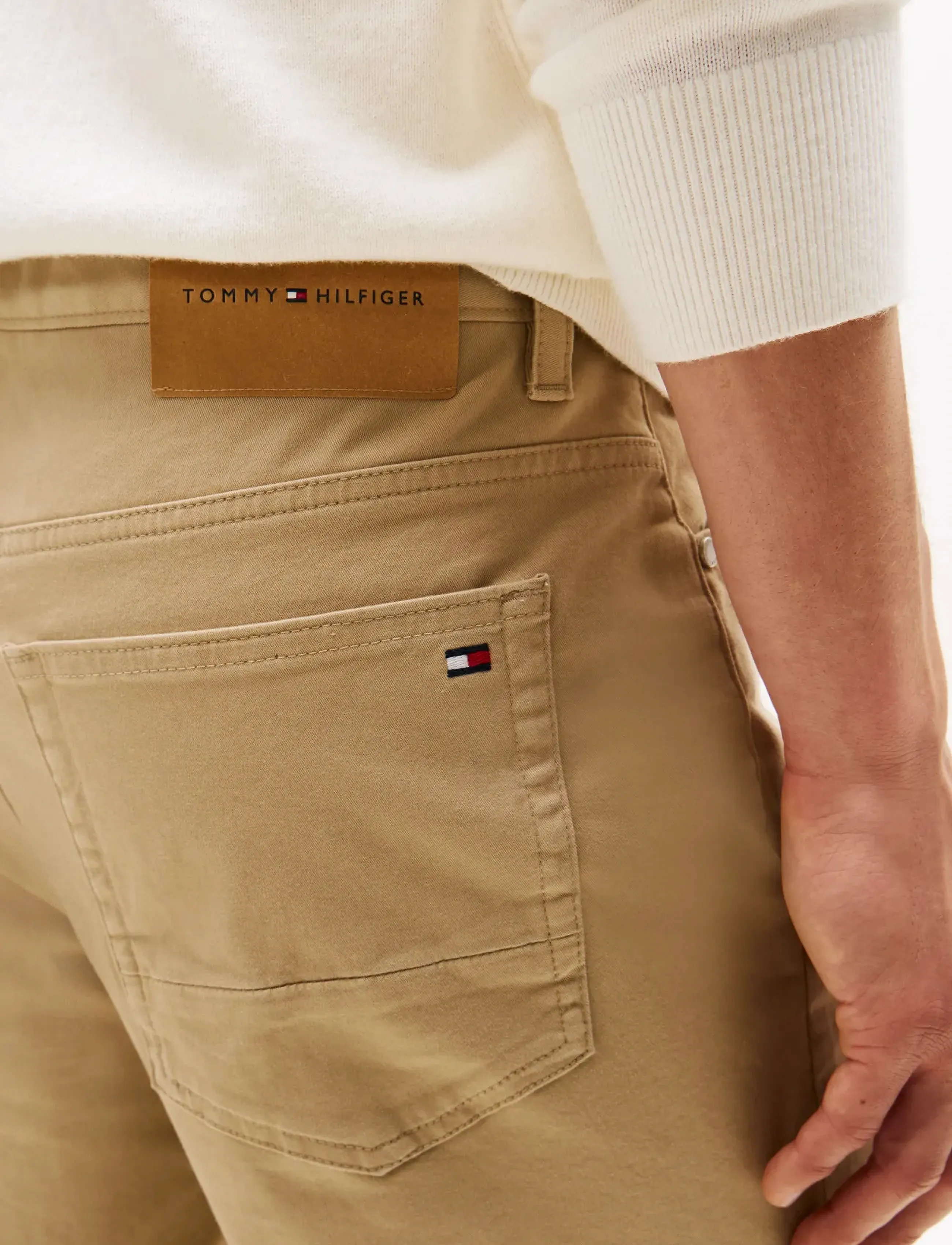 Tommy Hilfiger - DENTON 5PKT ESSENTIAL TWILL - casual trousers - batique khaki - 3