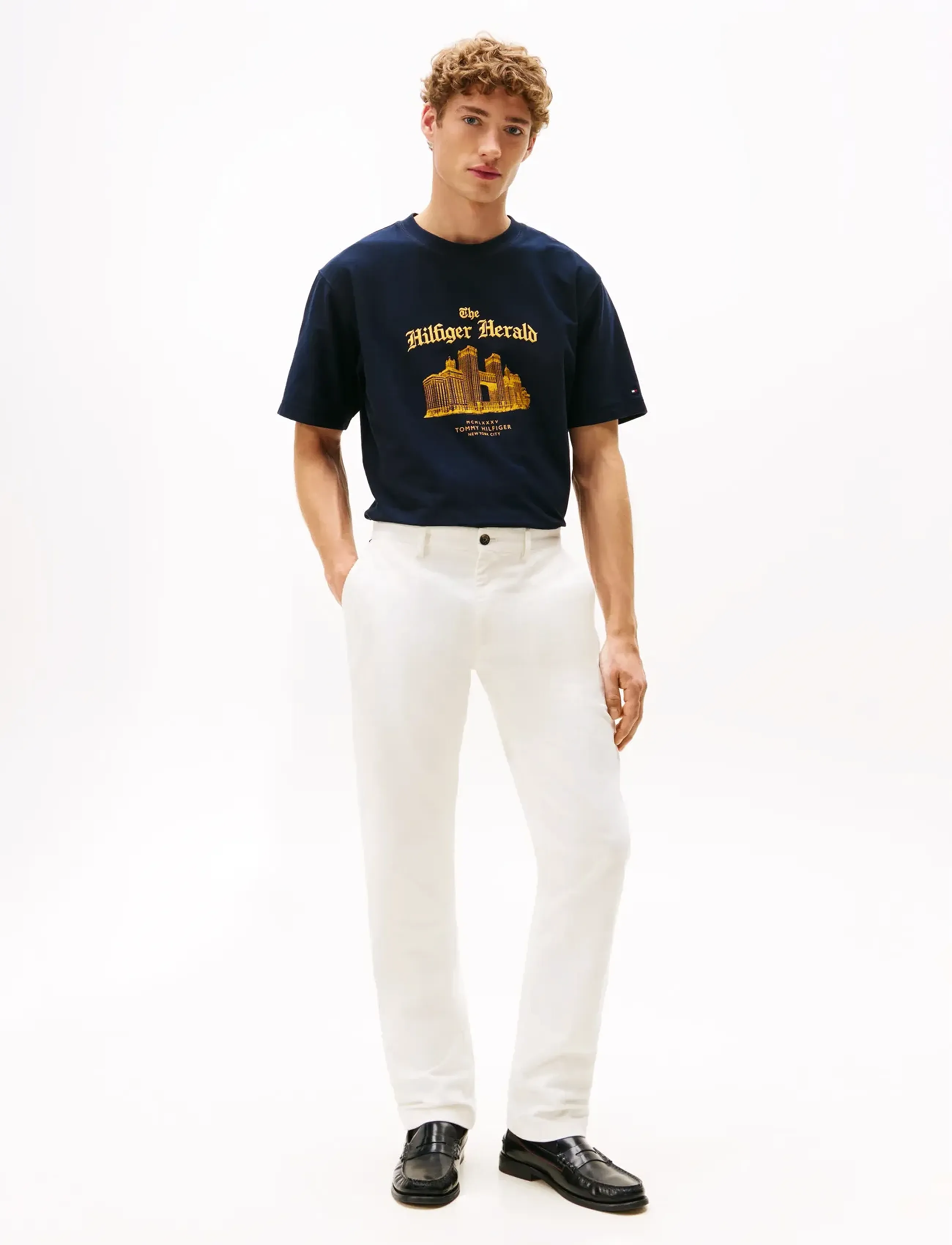 Tommy Hilfiger - HERALD SKYLINE GRAPHIC TEE - kurzärmelig - desert sky - 2