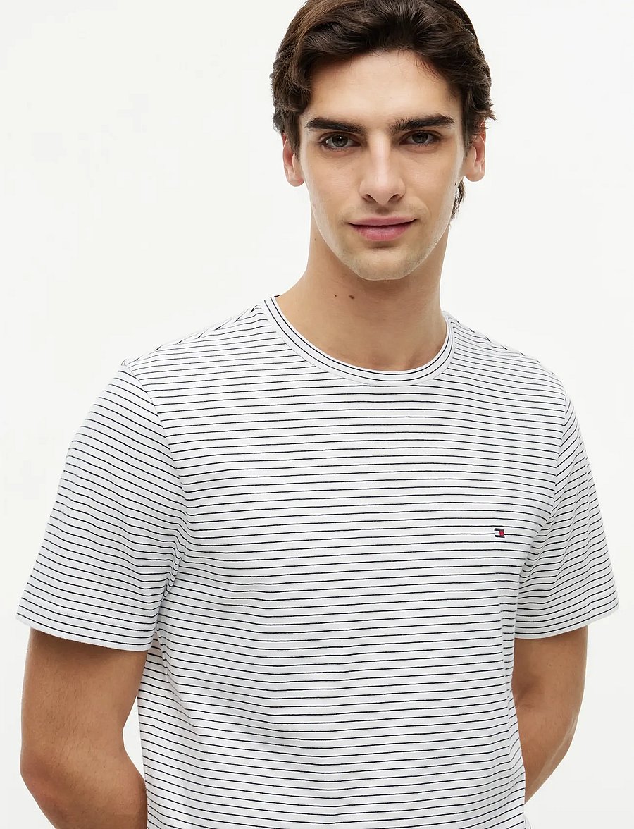 Tommy Hilfiger - ESS SEASONAL REG FIT STRIPE TEE - short-sleeved t-shirts - ecru desert sky stripe - 3