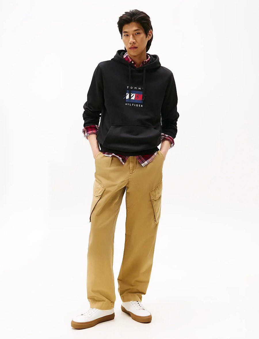 Tommy Hilfiger - LINEAR FLAG GRAPHIC HOODIE - kapuutsiga pusad - black - 2