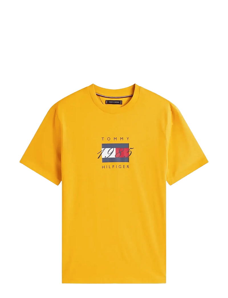 Tommy Hilfiger - LINEAR FLAG GRAPHIC TEE - kortærmede t-shirts - countryside yellow - 1