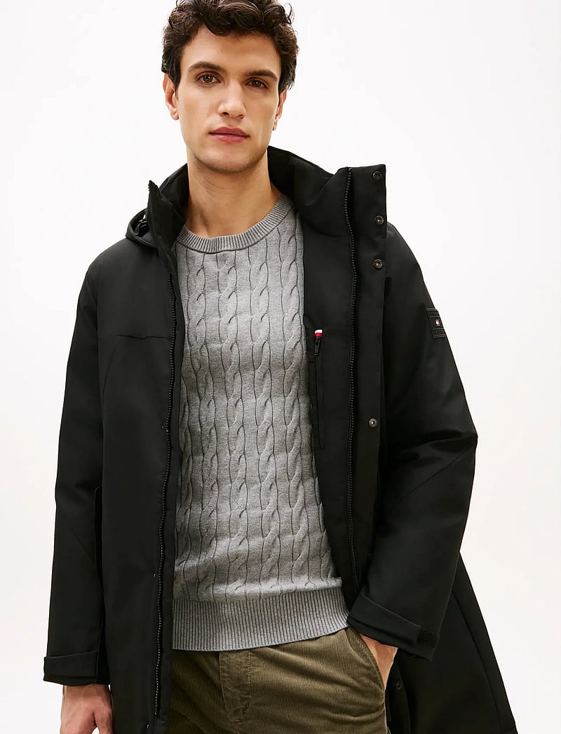 Tommy Hilfiger - TECH HOODED PADDED PARKA - winterjacken - black - 2