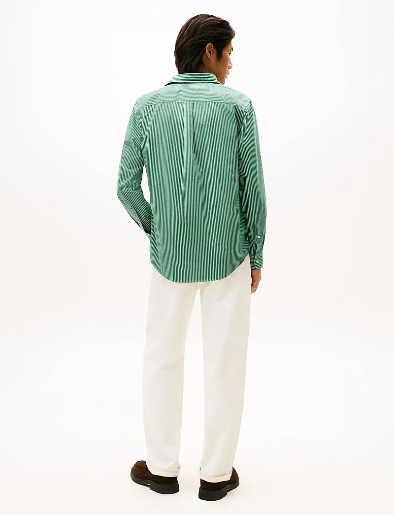 Tommy Hilfiger - CORE HAIRLINE POPLIN RF SHIRT - gestreifte hemden - ornamental green stripe - 3