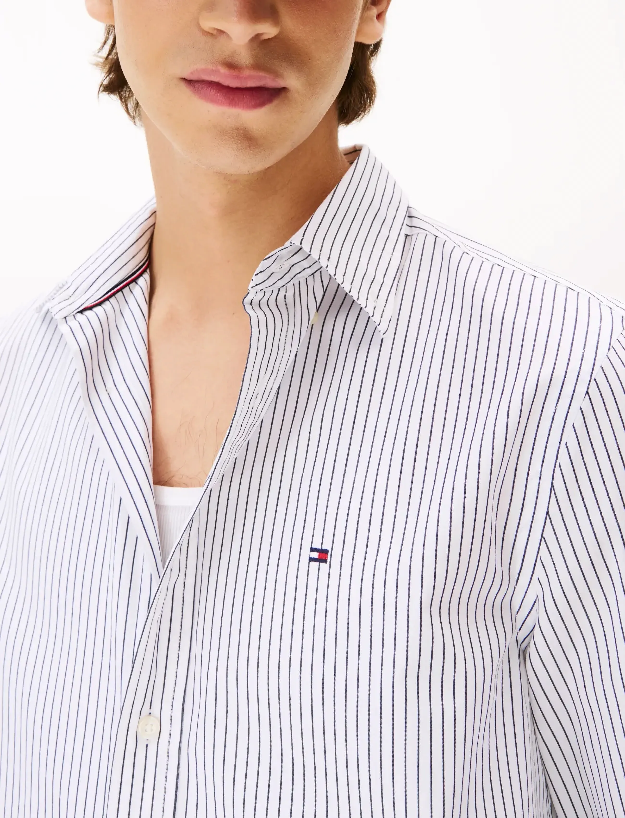 Tommy Hilfiger - CORE HAIRLINE POPLIN RF SHIRT - striped shirts - white / stripe - 4