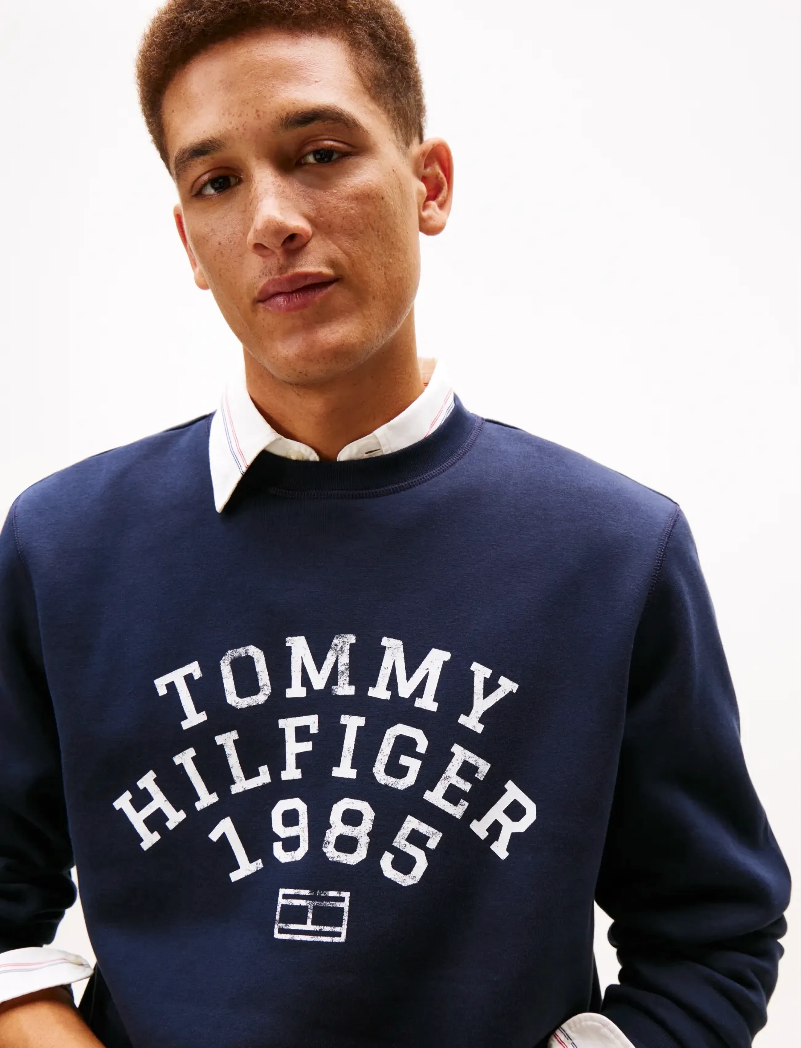 Tommy Hilfiger - HILFIGER ARCH SWEATSHIRT - shoppa efter tillfälle - desert sky - 4