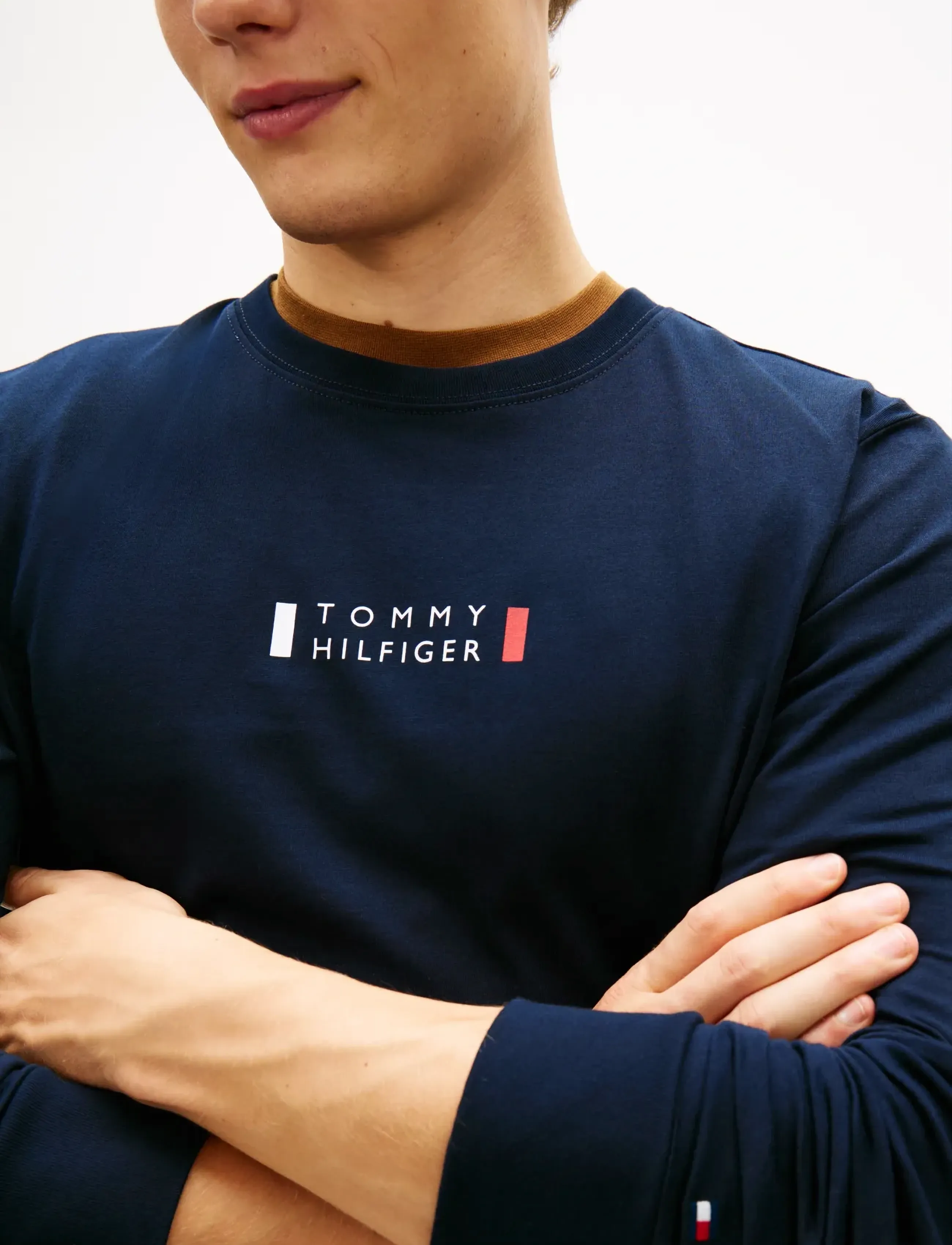 Tommy Hilfiger - BRAND LOVE LS TEE - long-sleeved t-shirts - desert sky - 4