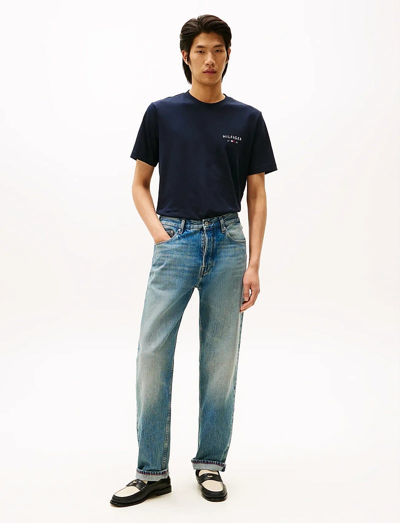 Tommy Hilfiger - BRAND LOVE SMALL HILFIGER TEE - lühikeste varrukatega t-särgid - desert sky - 2