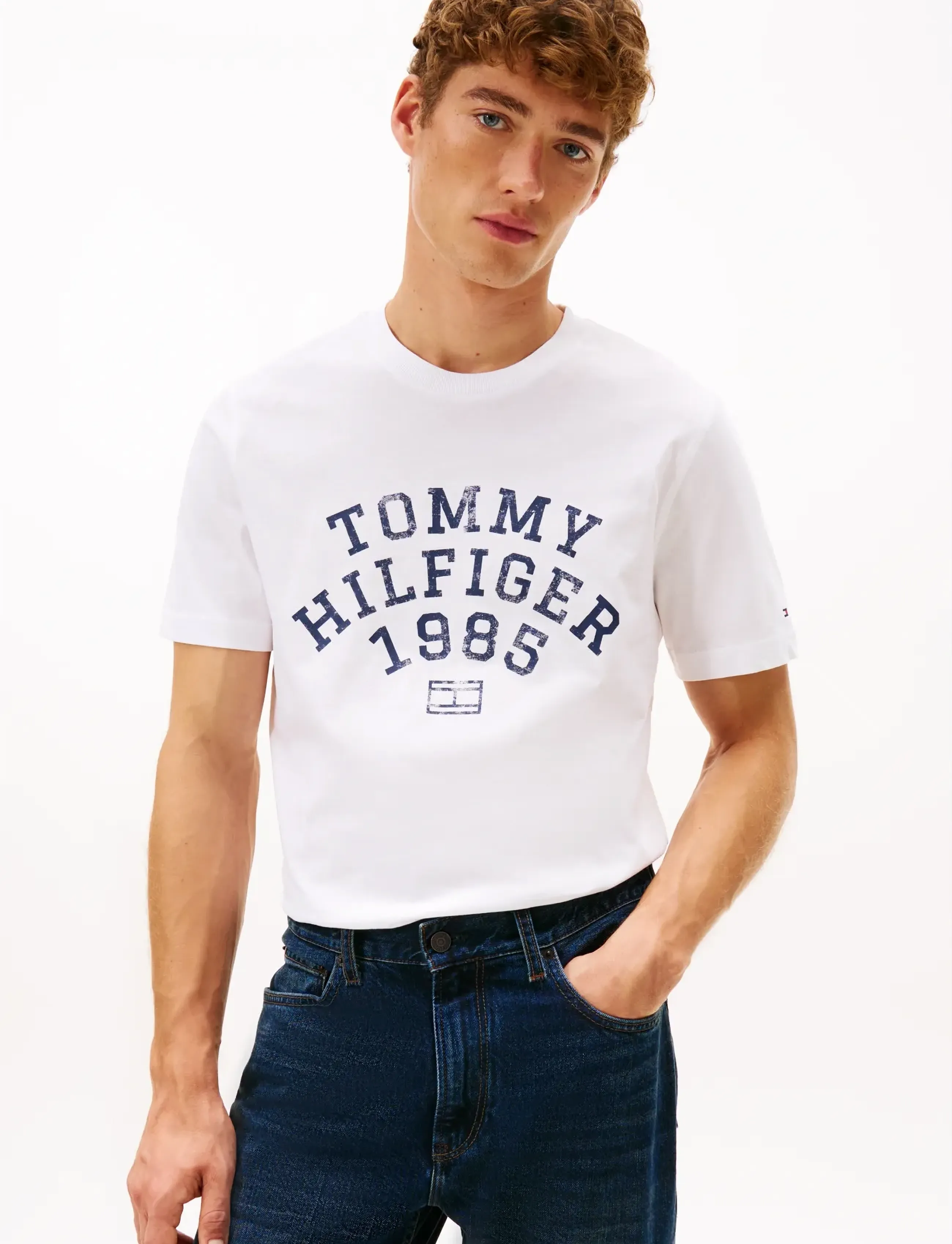 Tommy Hilfiger HILFIGER ARCH TEE - Clothing - WHITE / white