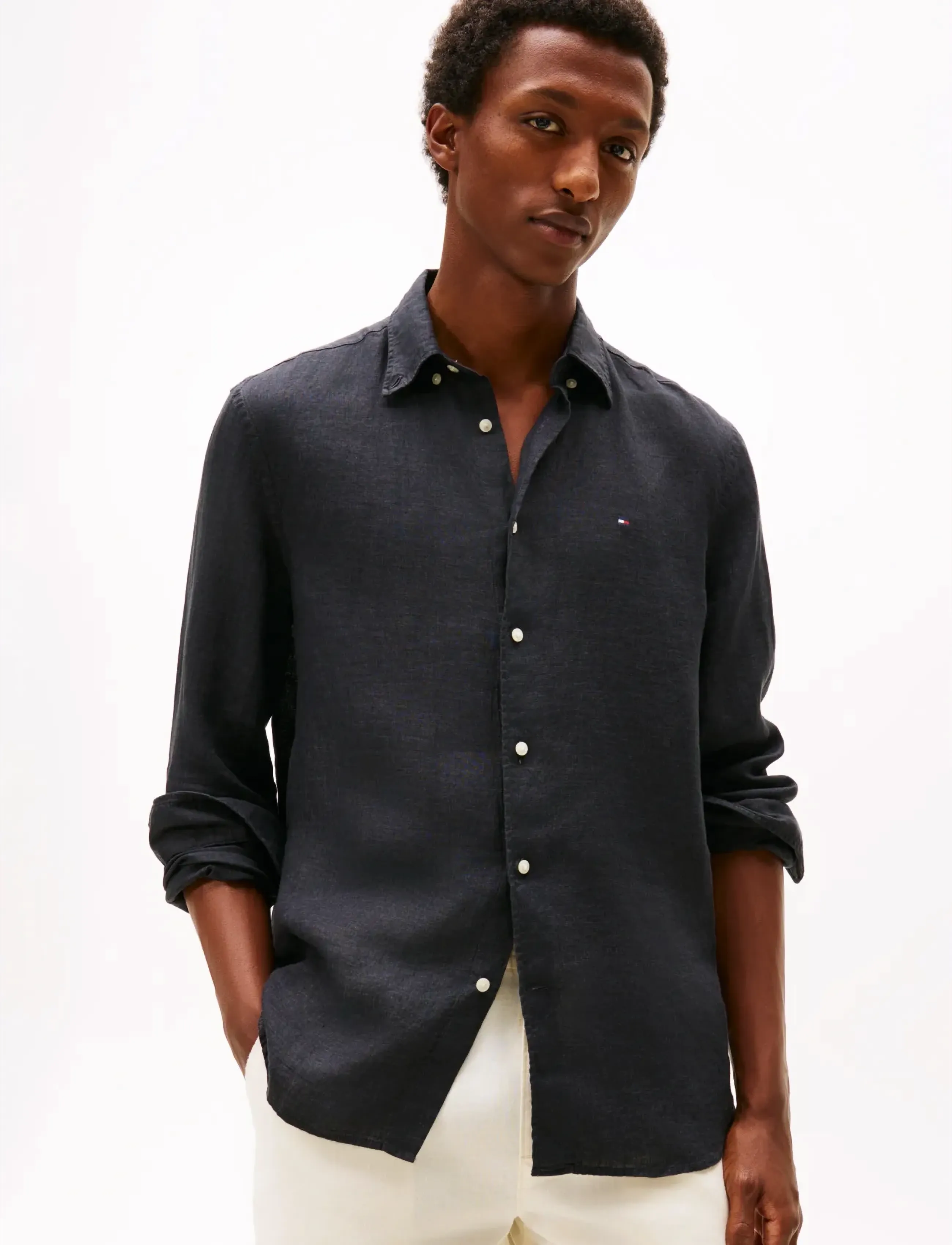 Tommy Hilfiger PIGMENT DYED LI SOLID RF SHIRT - Leinenhemden - BLACK / black