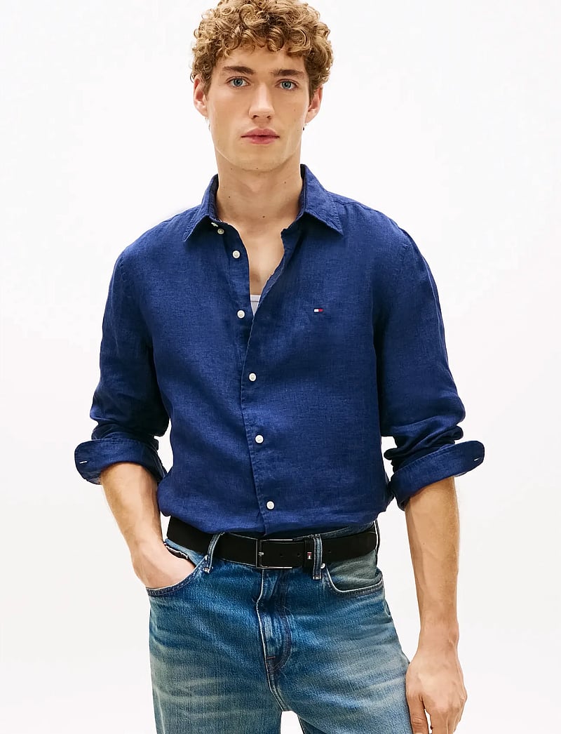 Tommy Hilfiger - PIGMENT DYED LI SOLID RF SHIRT - lininiai marškiniai - carbon navy - 0
