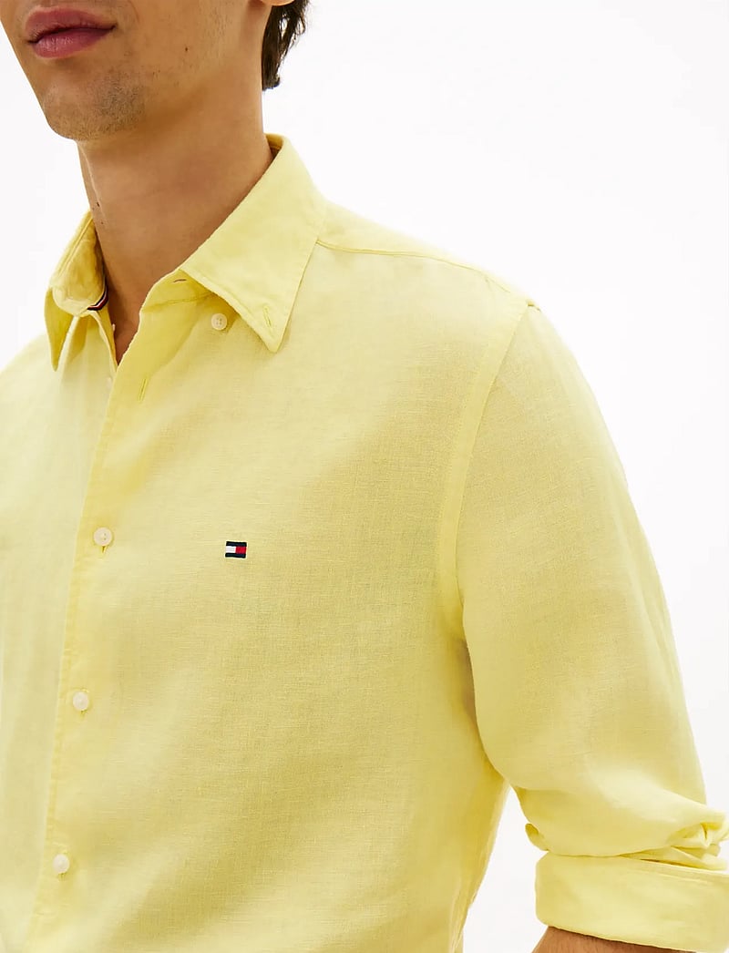 Tommy Hilfiger - PIGMENT DYED LI SOLID RF SHIRT - hørskjorter - citronella - 4