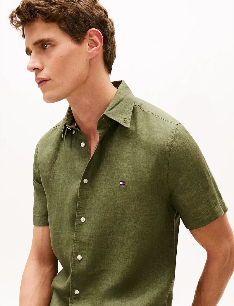 Tommy Hilfiger - PIGMENT DYED LINEN RF SHIRT S/S - kortärmade skjortor - dark artichoke - 4