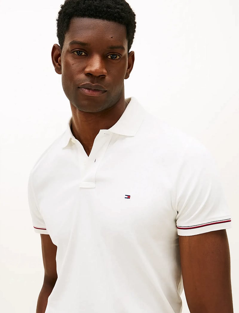 Tommy Hilfiger - LIQUID COTTON RWB CUFF SLIM POLO - kurzärmelig - ecru - 4