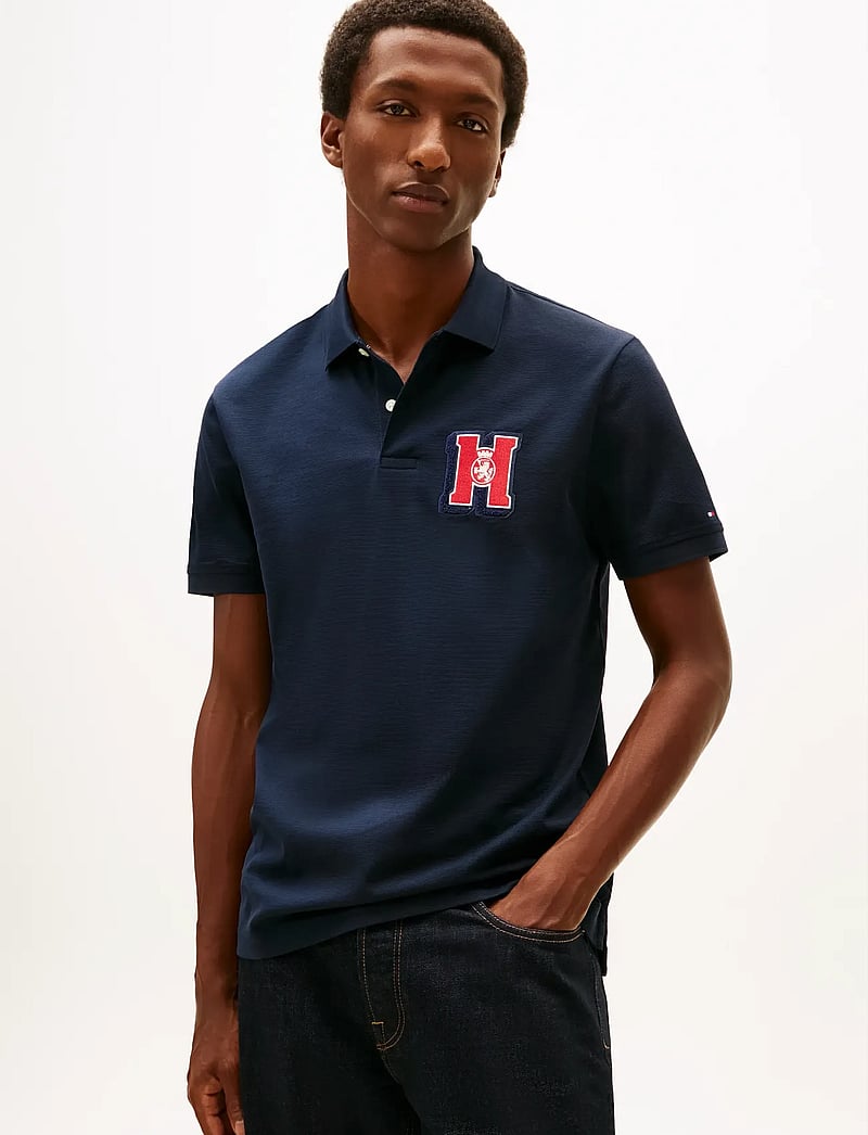 Tommy Hilfiger - ELEVATED GRAPHIC REG POLO - polo krekli ar īsām piedurknēm - desert sky - 0