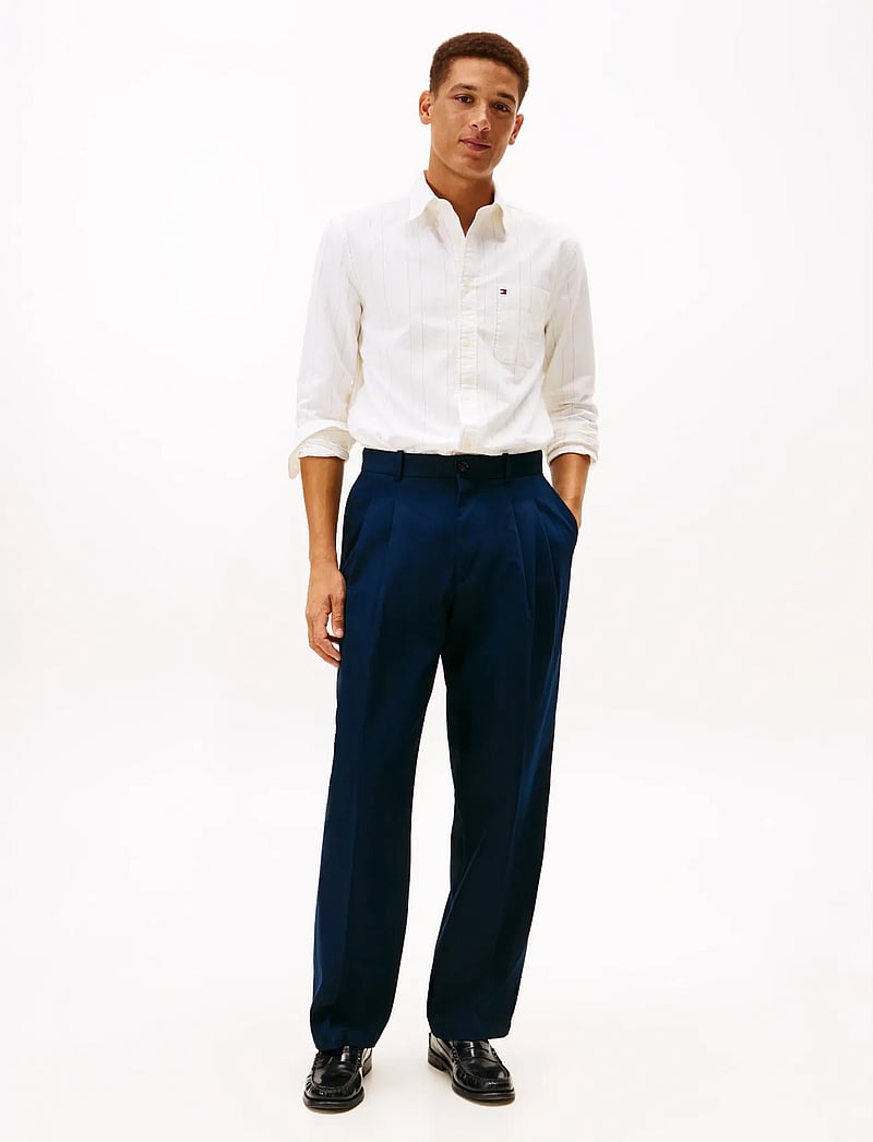 Tommy Hilfiger - HERITAGE OXFORD PIN STRIPE SHIRT - tavalised t-särgid - ivory silk - 2