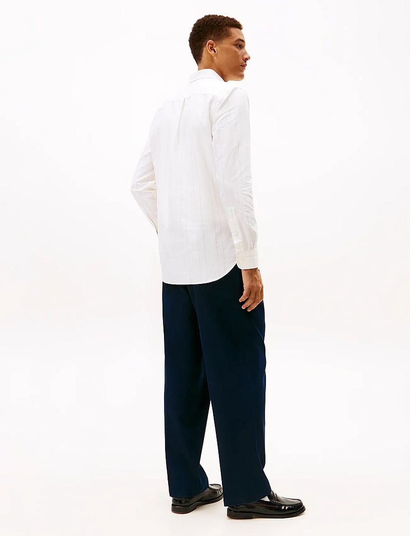 Tommy Hilfiger - HERITAGE OXFORD PIN STRIPE SHIRT - tavalised t-särgid - ivory silk - 3