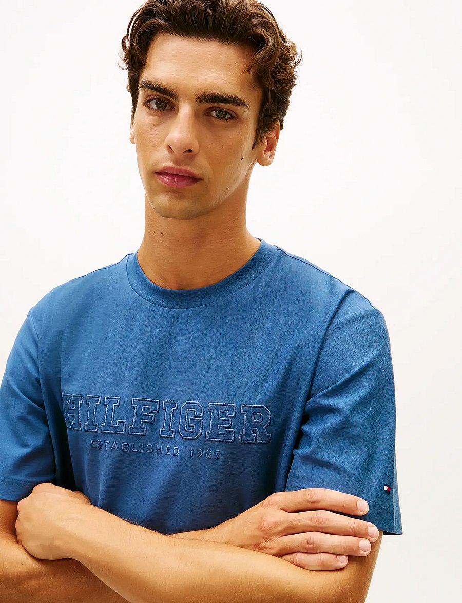 Tommy Hilfiger - MIX MEDIA GRAPHIC TEE - lühikeste varrukatega t-särgid - aegean sea - 4