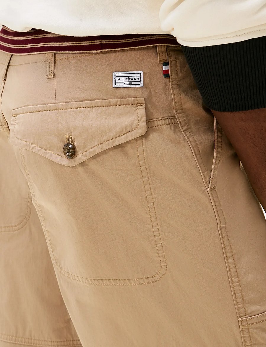 Tommy Hilfiger - MURRAY CARGO CO-NYLON TWILL - cargohosen - coastal taupe - 4