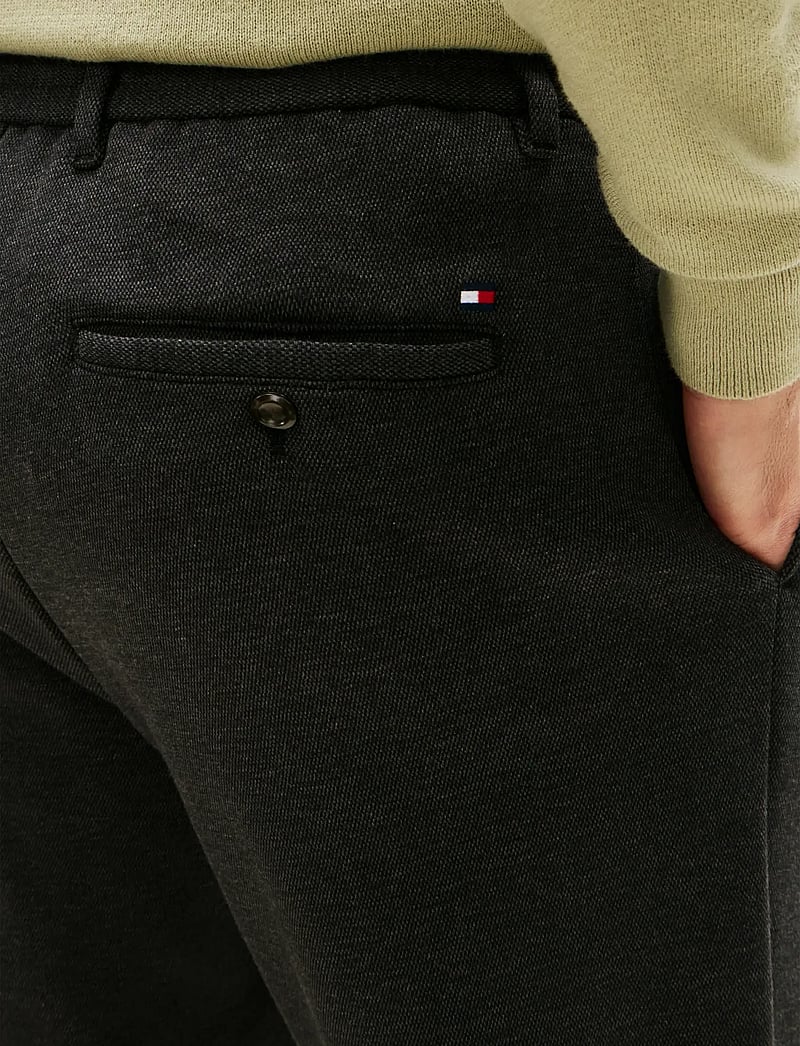 Tommy Hilfiger - HARLEM PO KNIT TWO TONE YD - casual byxor - hydrogen grey - 4