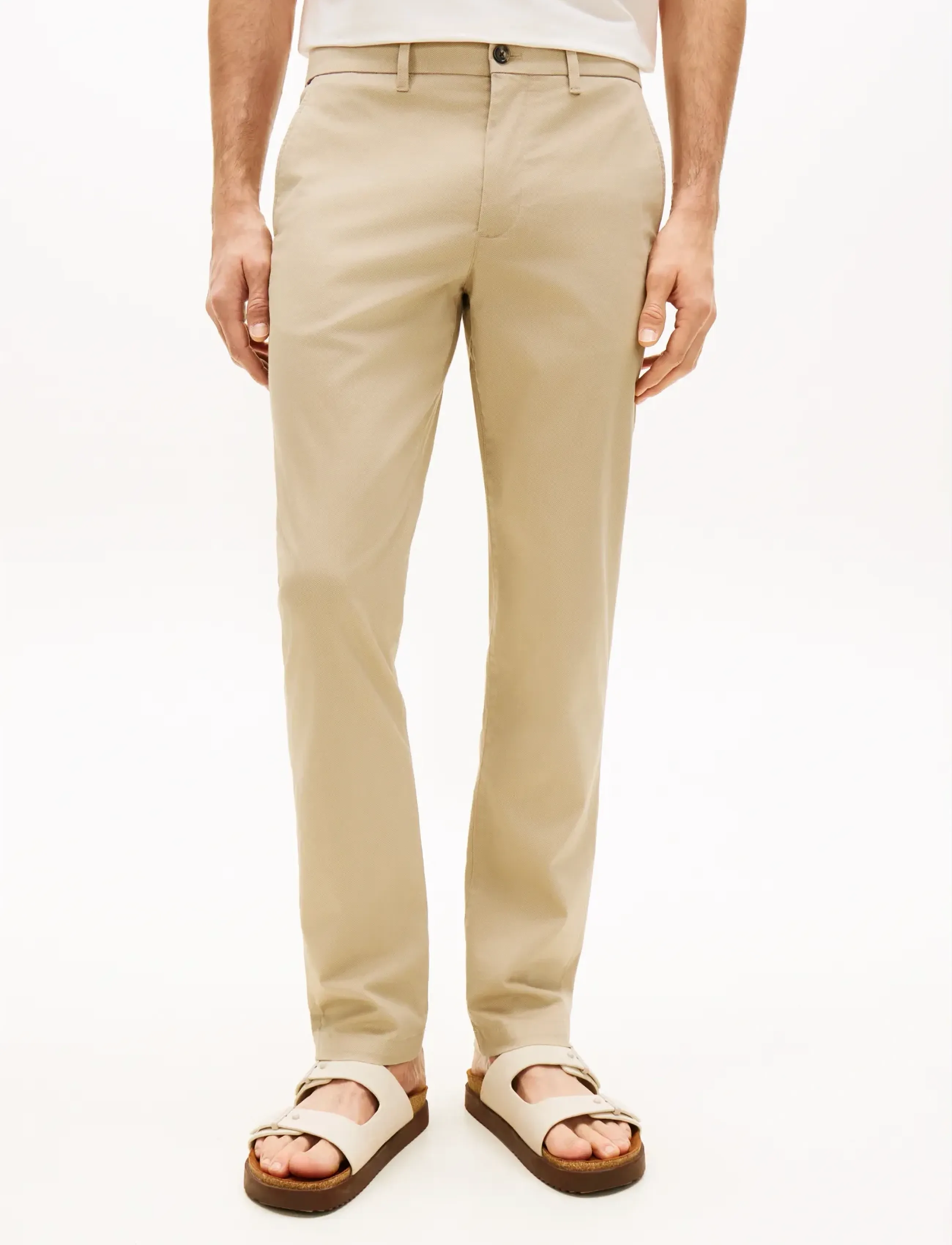 Tommy Hilfiger DENTON PRINTED STRUCTURE - Trousers - SANDALWOOD / beige