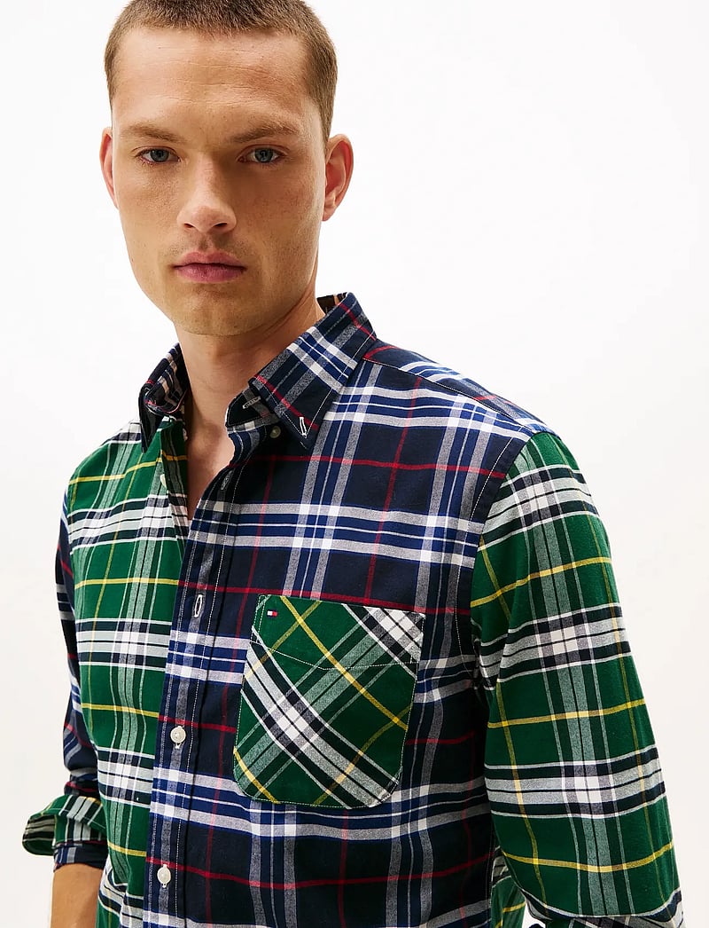 Tommy Hilfiger - BRUSHED OXFORD BLOCKING RF SHIRT - basic skjortor - desert sky / ornamental green check - 4