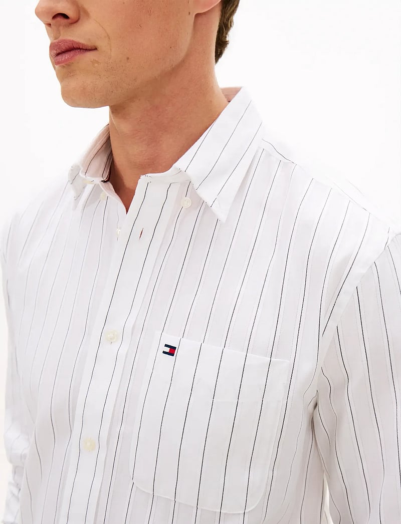Tommy Hilfiger - STRUCTURE STP LSLV CLASSIC FIT - striped shirts - white stripe - 4