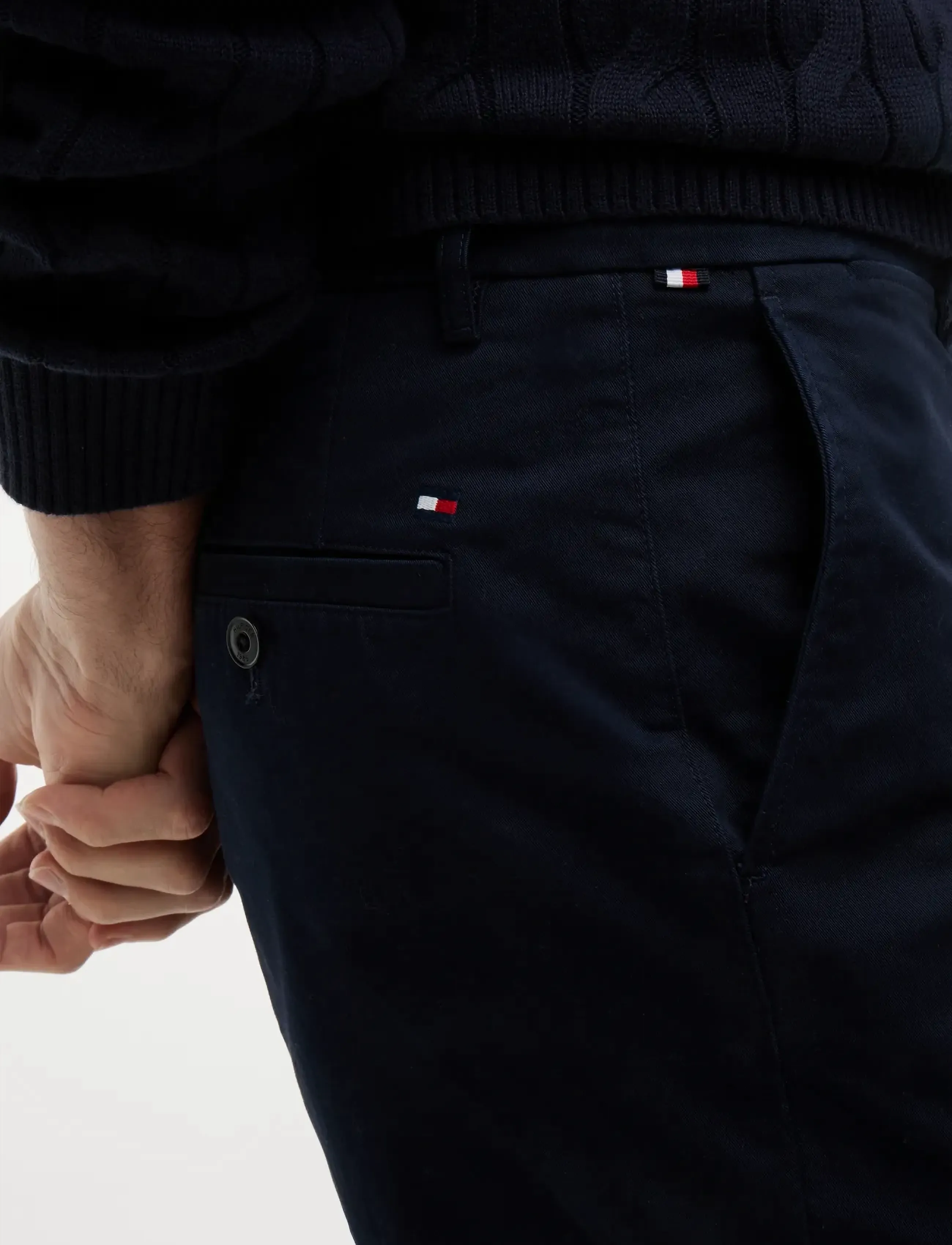 Tommy Hilfiger - DOVER 8 INC ESS TWILL SHORT - lühikesed vabaajapüksid - navy blue - 4