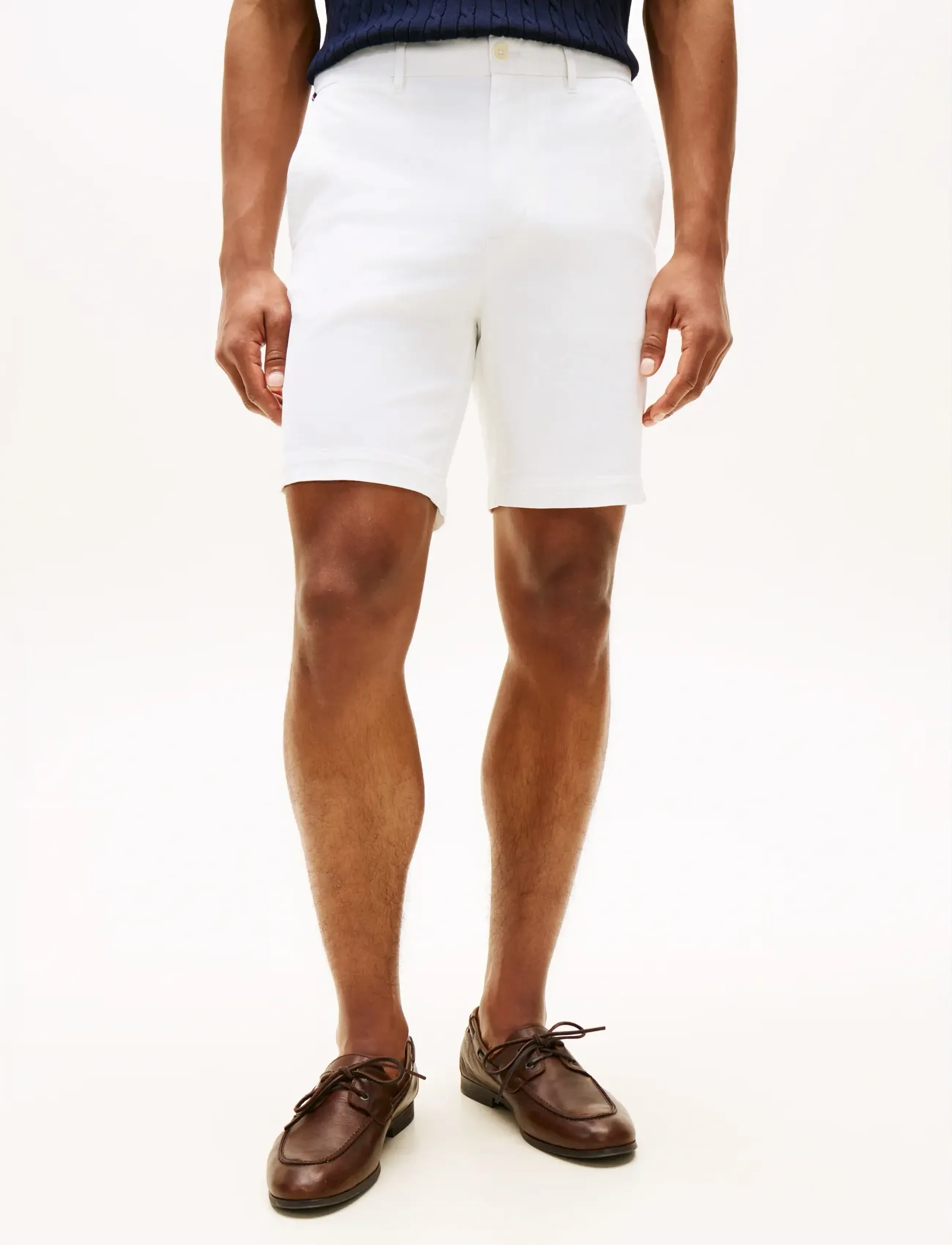 Tommy Hilfiger DOVER 8 INC ESS TWILL SHORT - Casual shorts - TH OPTIC WHITE / white