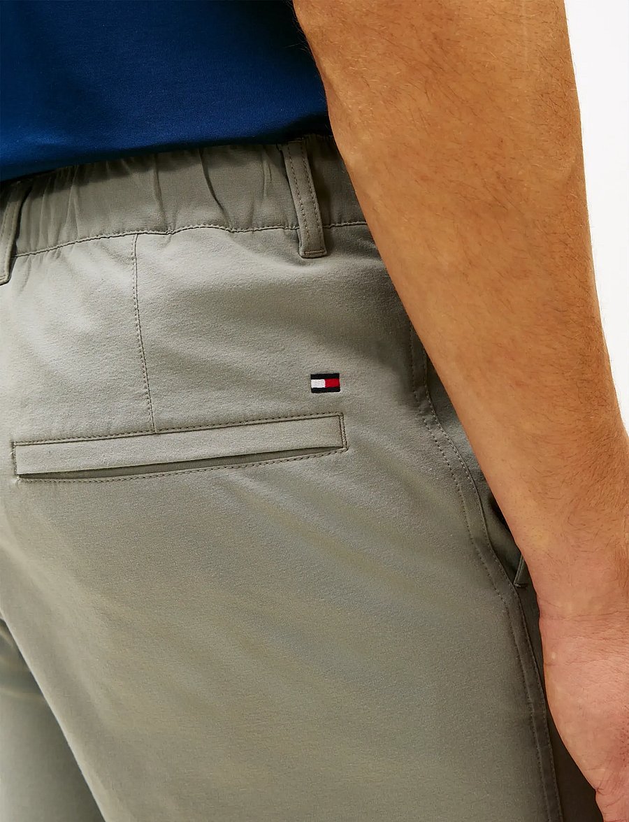 Tommy Hilfiger - DOVER 8" ALL DAY SHORT - chinos shorts - hydrogen grey - 4