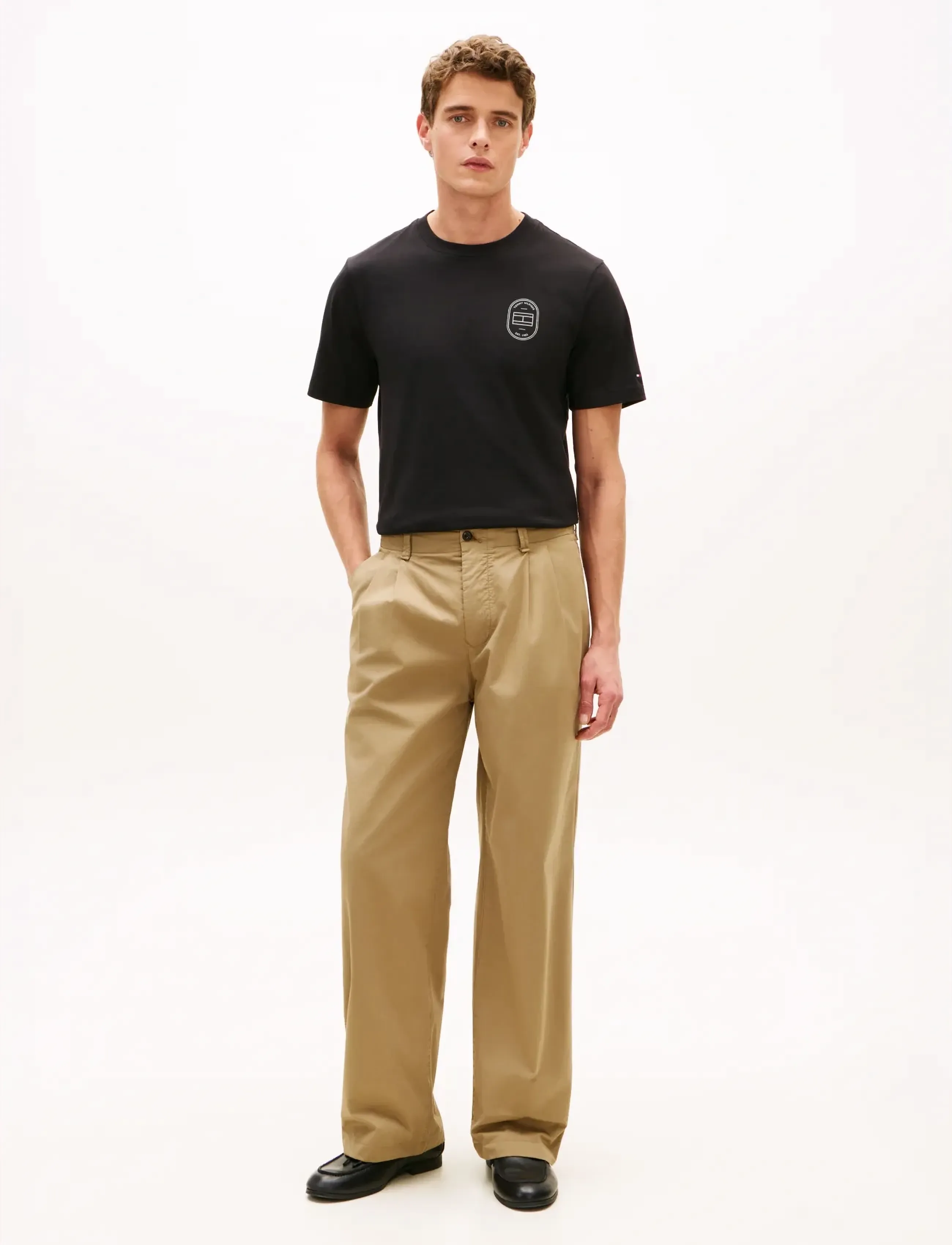 Tommy Hilfiger - BRAND LOVE ROUNDEL TEE - kurzärmelig - black - 3