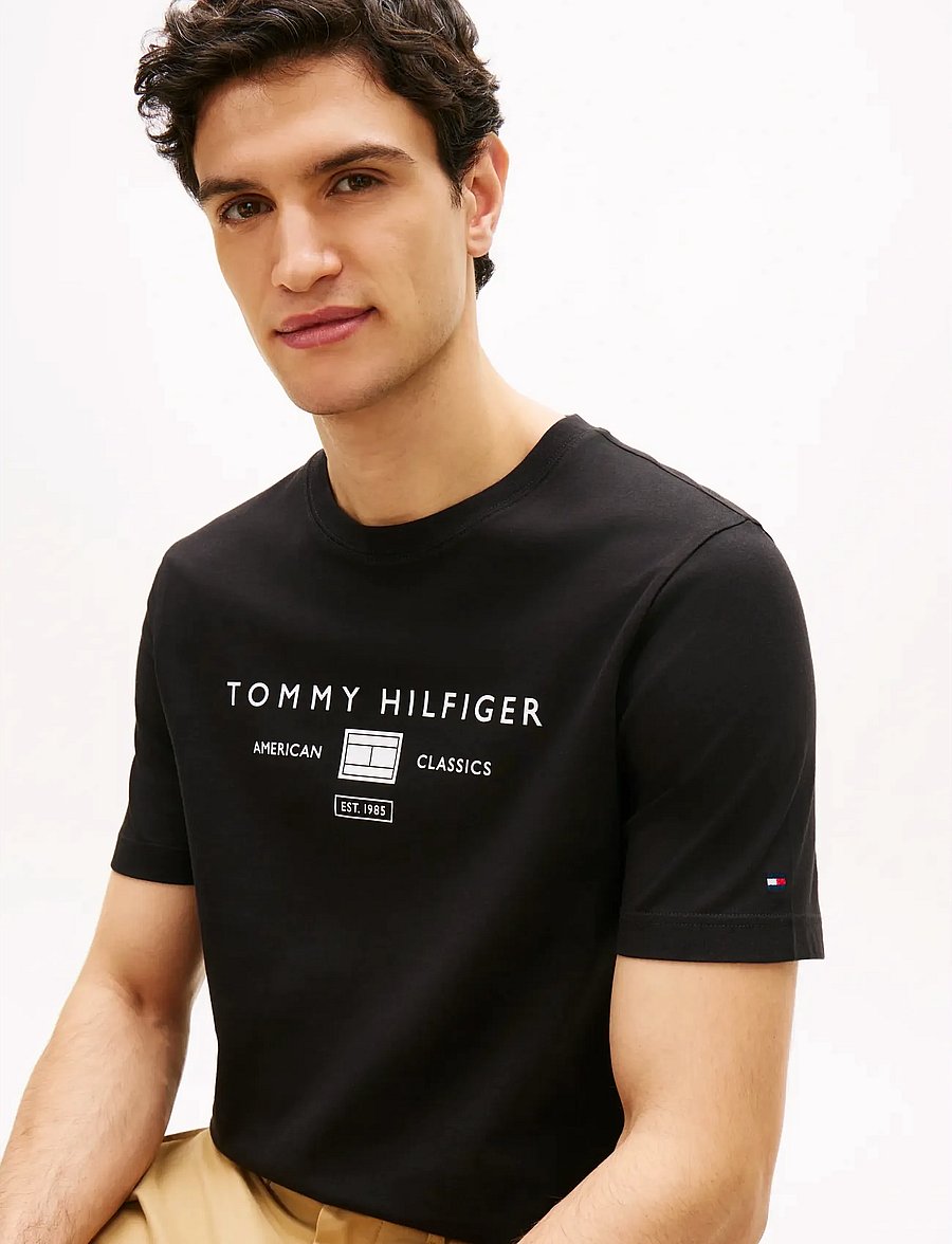 Tommy Hilfiger - BRAND LOVE MONO STACK TEE - kurzärmelig - black - 4