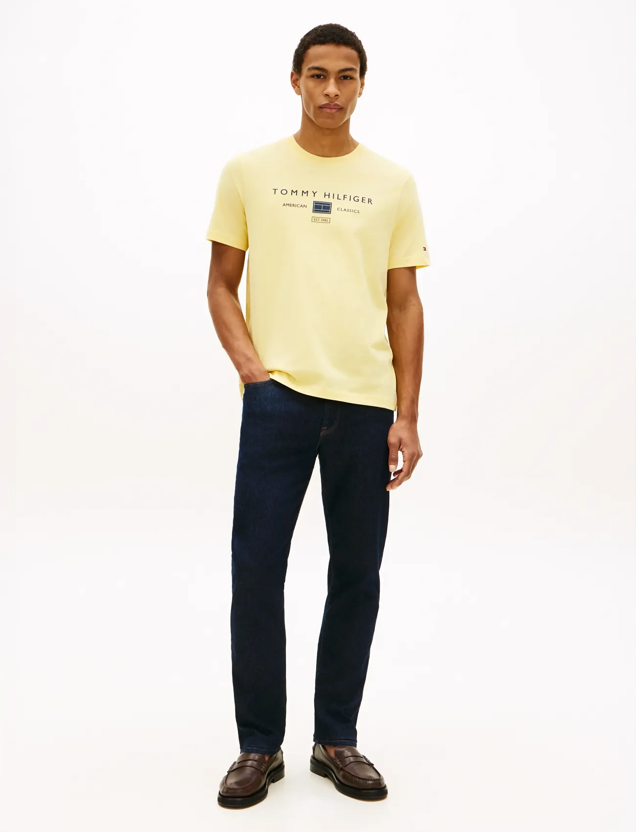 Tommy Hilfiger - BRAND LOVE MONO STACK TEE - kurzärmelig - citronella - 3