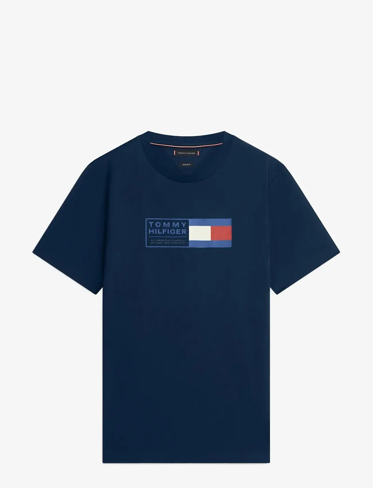Tommy Hilfiger - BRAND LOVE TEXT BOX TEE - kortærmede t-shirts - desert sky - 1