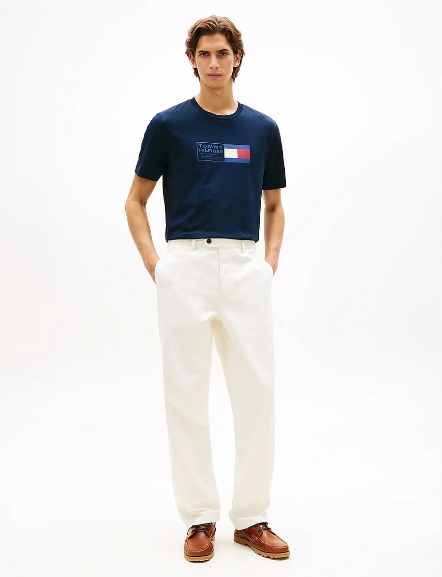 Tommy Hilfiger - BRAND LOVE TEXT BOX TEE - short-sleeved t-shirts - desert sky - 3