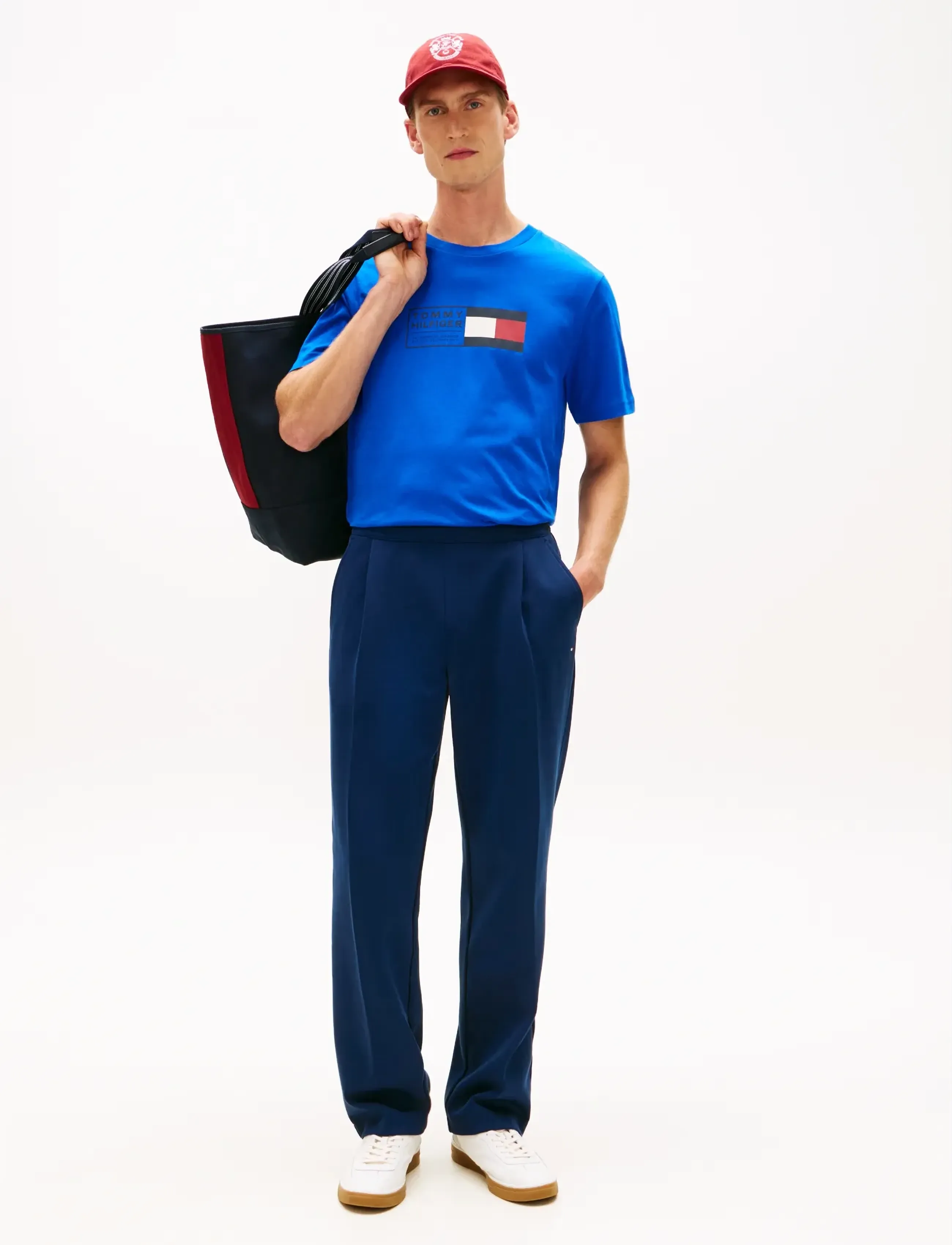 Tommy Hilfiger - BRAND LOVE TEXT BOX TEE - short-sleeved t-shirts - regal blue - 3
