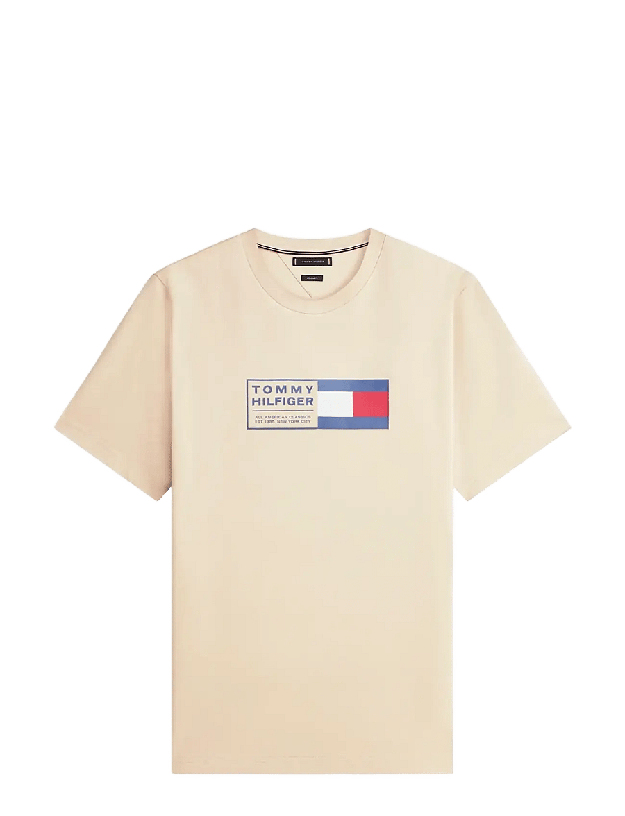 Tommy Hilfiger - BRAND LOVE TEXT BOX TEE - short-sleeved t-shirts - sandalwood - 1