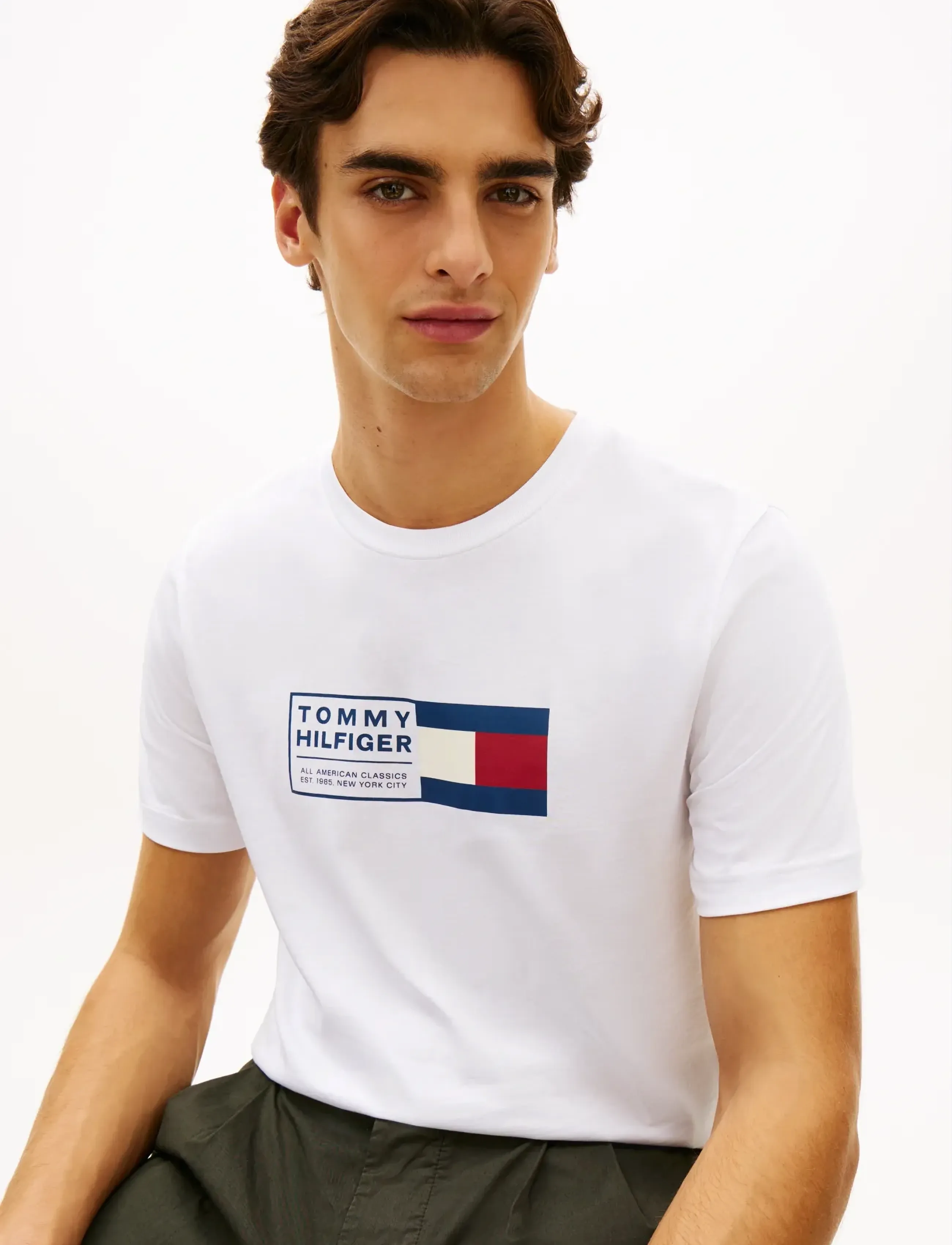 T-shirt 'BRAND LOVE' marinblå / röd 5