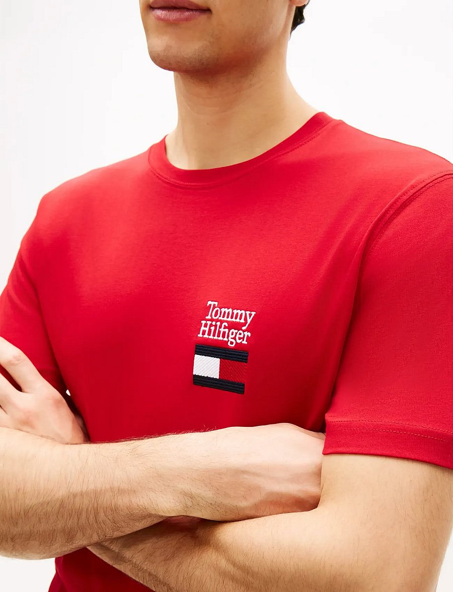 Tommy Hilfiger - BRAND LOVE TEXT STACK TEE - short-sleeved t-shirts - medium red - 4