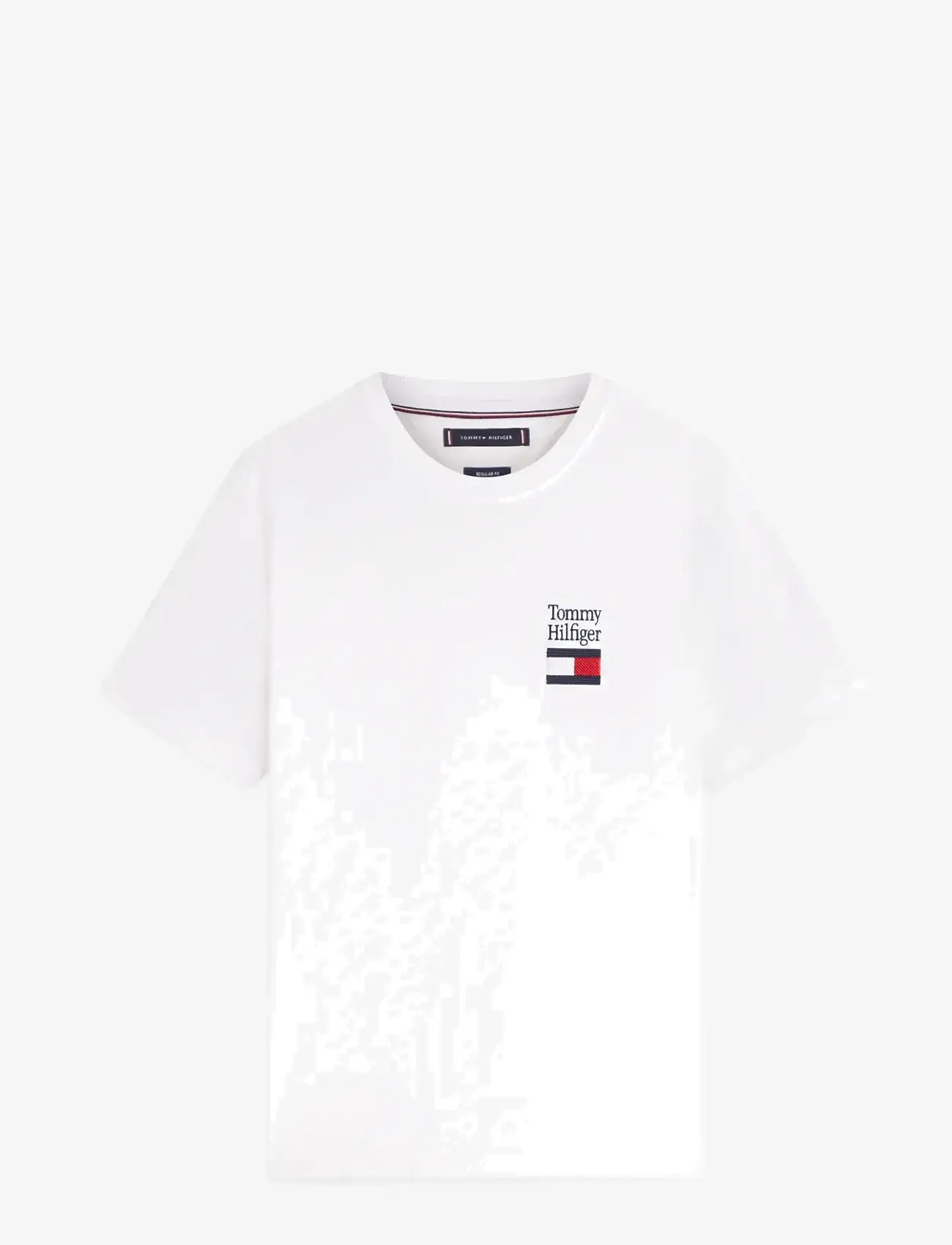 Tommy Hilfiger - BRAND LOVE TEXT STACK TEE - kortærmede t-shirts - white - 1