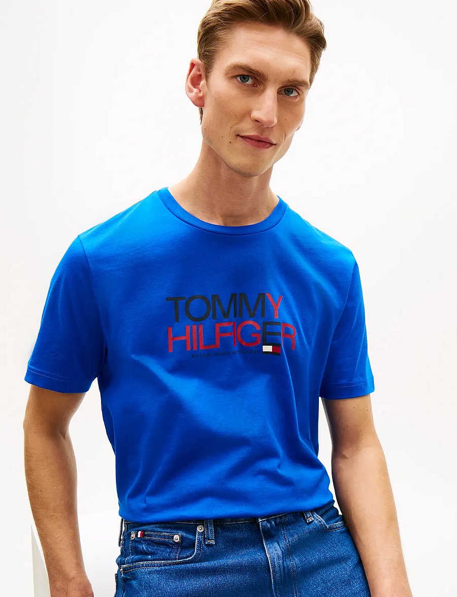 Tommy Hilfiger - BRAND LOVE BIG TEXT TEE - kortærmede t-shirts - regal blue - 4
