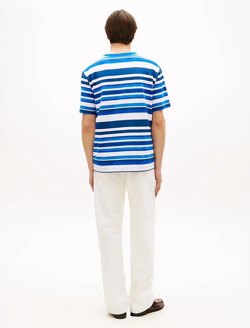 Tommy Hilfiger - MULTI STRIPE CREPE TEE - kortærmede t-shirts - blue jean multi stripe - 2